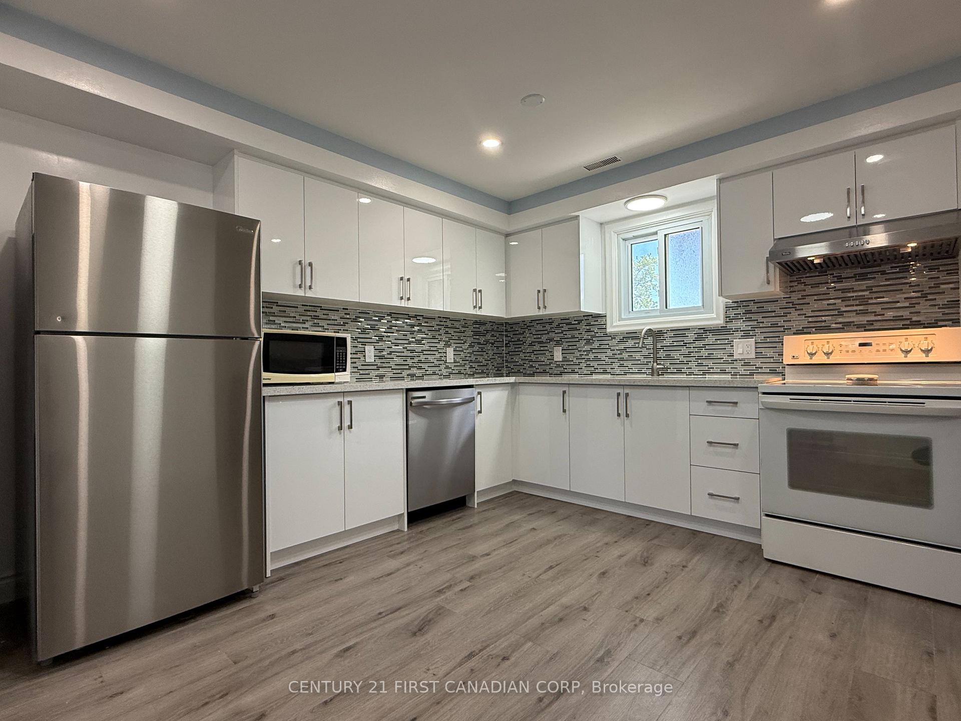 Photo 8 of Unit 3, 228 Burnside Drive, London, East I — HOMEH