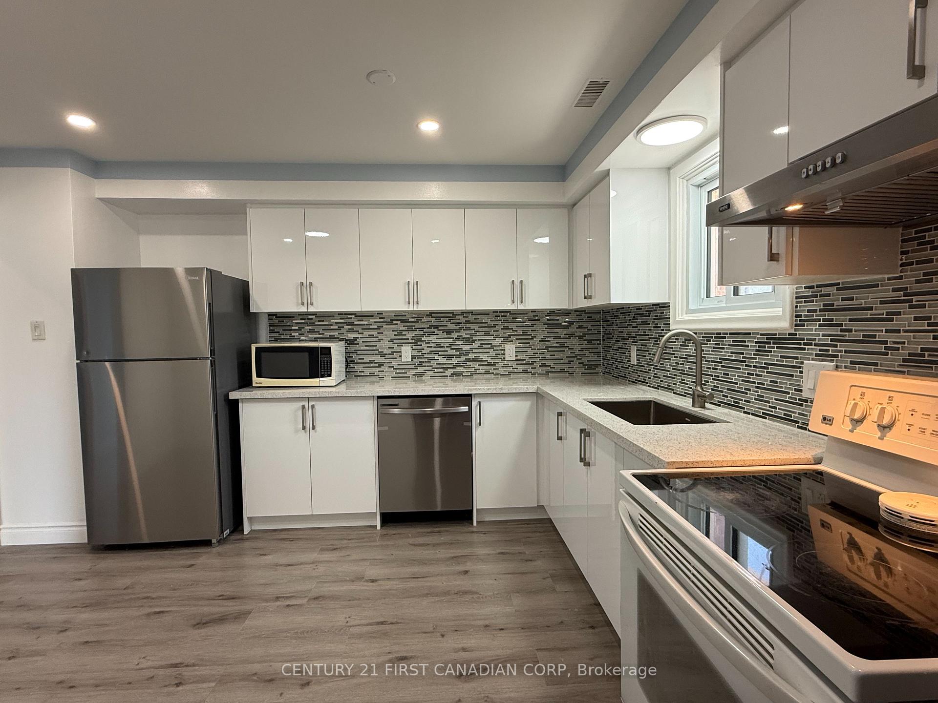 Photo 9 of Unit 3, 228 Burnside Drive, London, East I — HOMEH