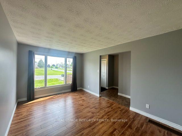 Photo 3 of 3150 Poirier Avenue, Cornwall, Cornwall — HOMEH