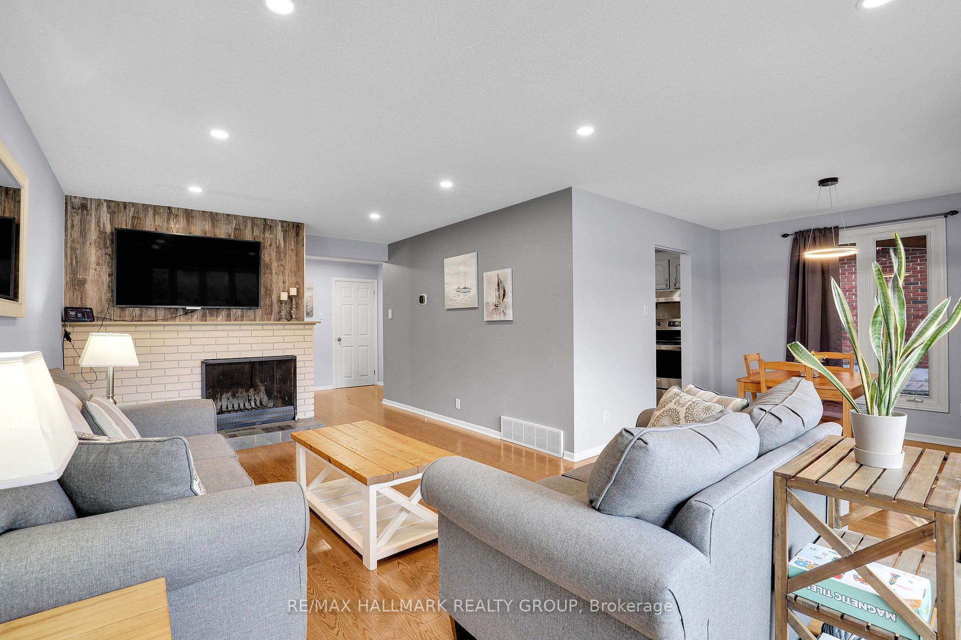 Photo 4 of 90 Chesterton Drive, Ottawa, Borden Farm/Stewart Farm/Carleton Heights/Parkwood Hills — HOMEH
