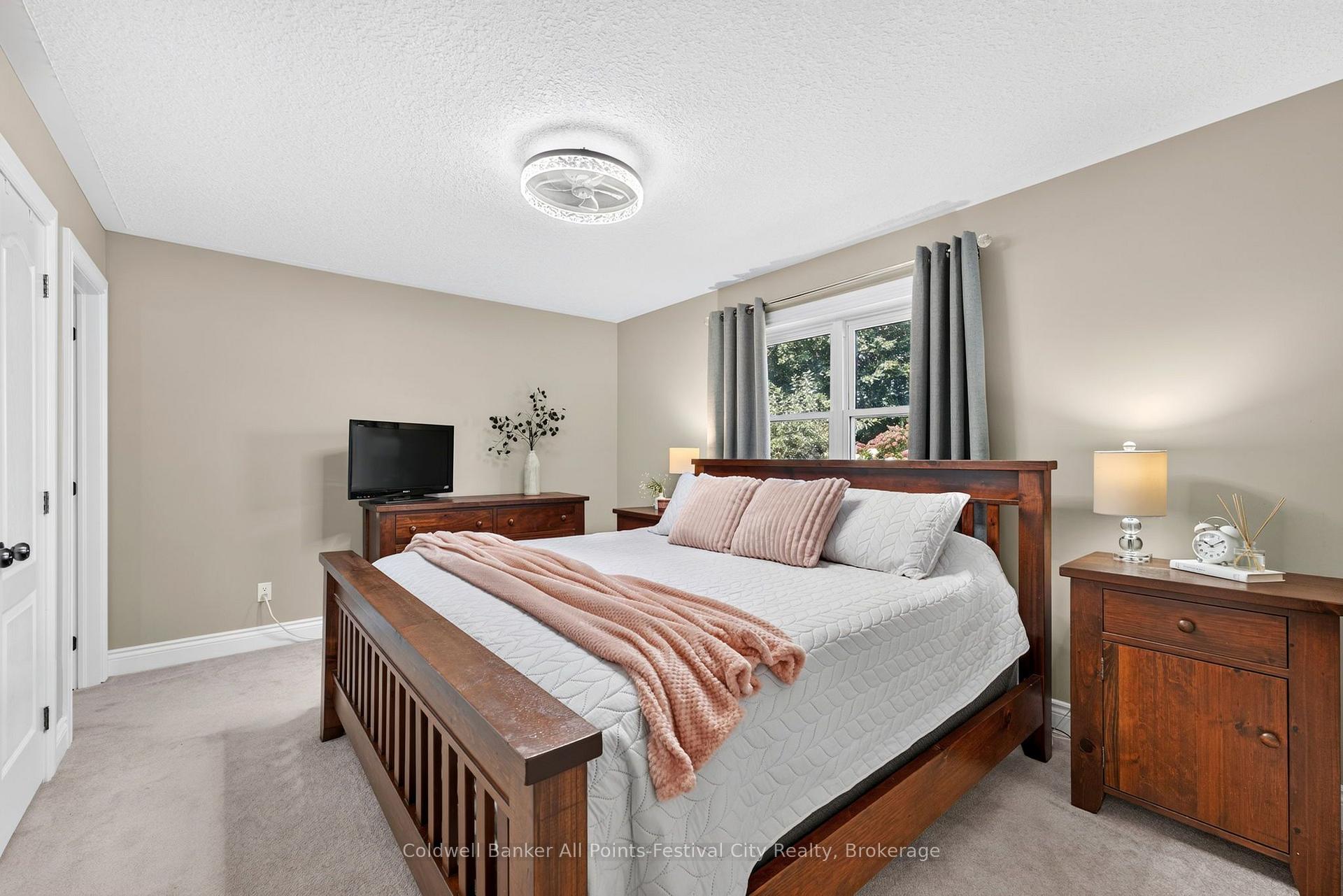 Photo 20 of 249 Mary Street, Goderich, Goderich (Town) — HOMEH