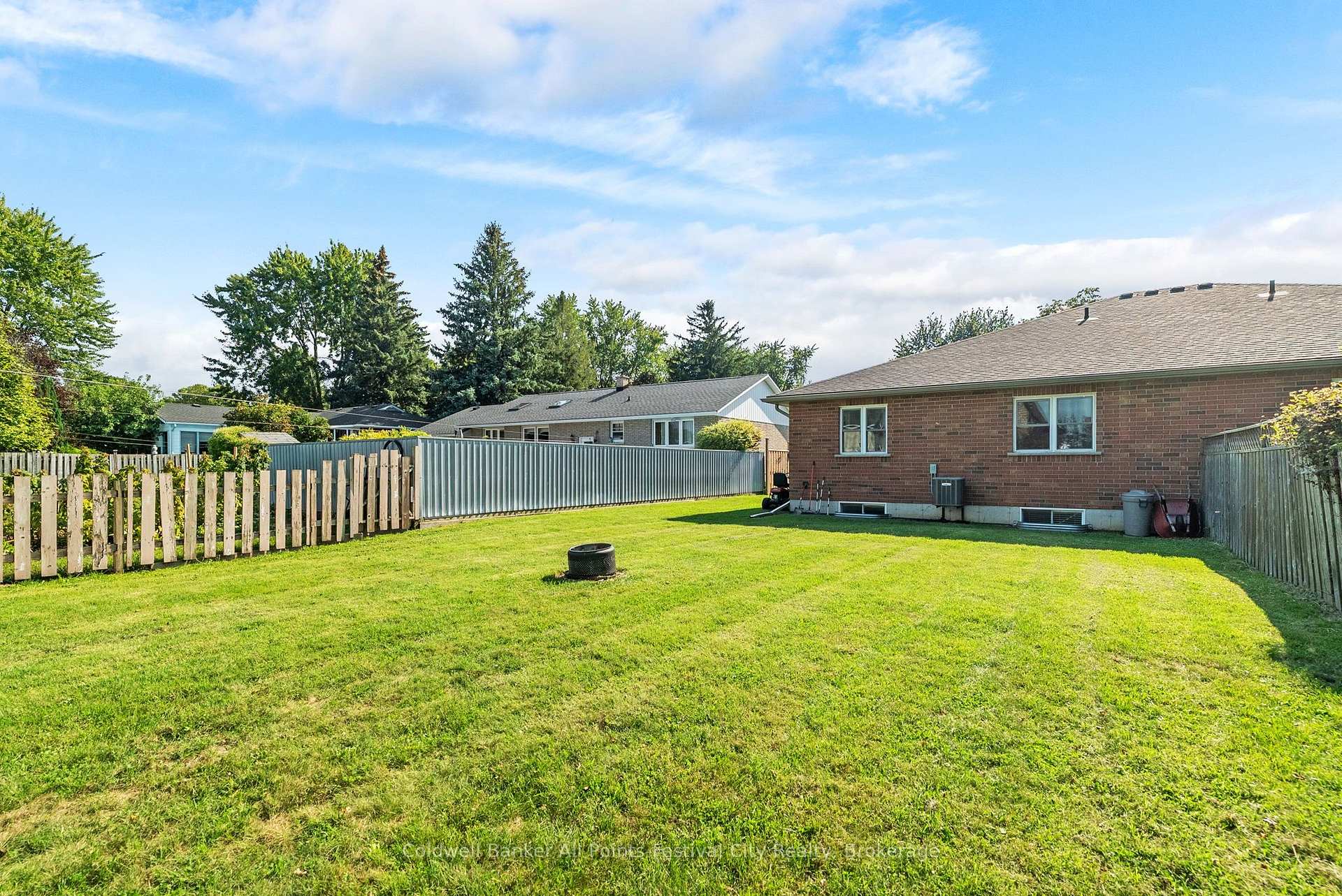Photo 36 of 249 Mary Street, Goderich, Goderich (Town) — HOMEH