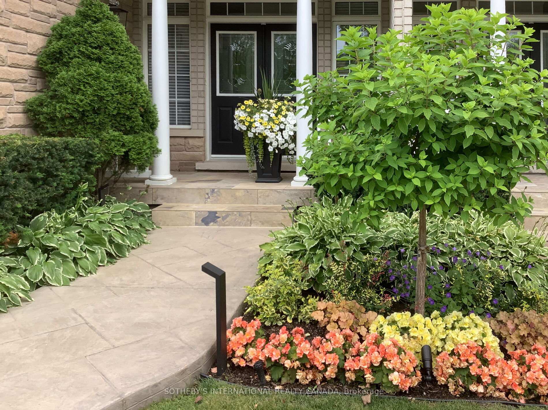 Photo 5 of 463 Crossing Bridge Place, Aurora, Aurora Estates — HOMEH