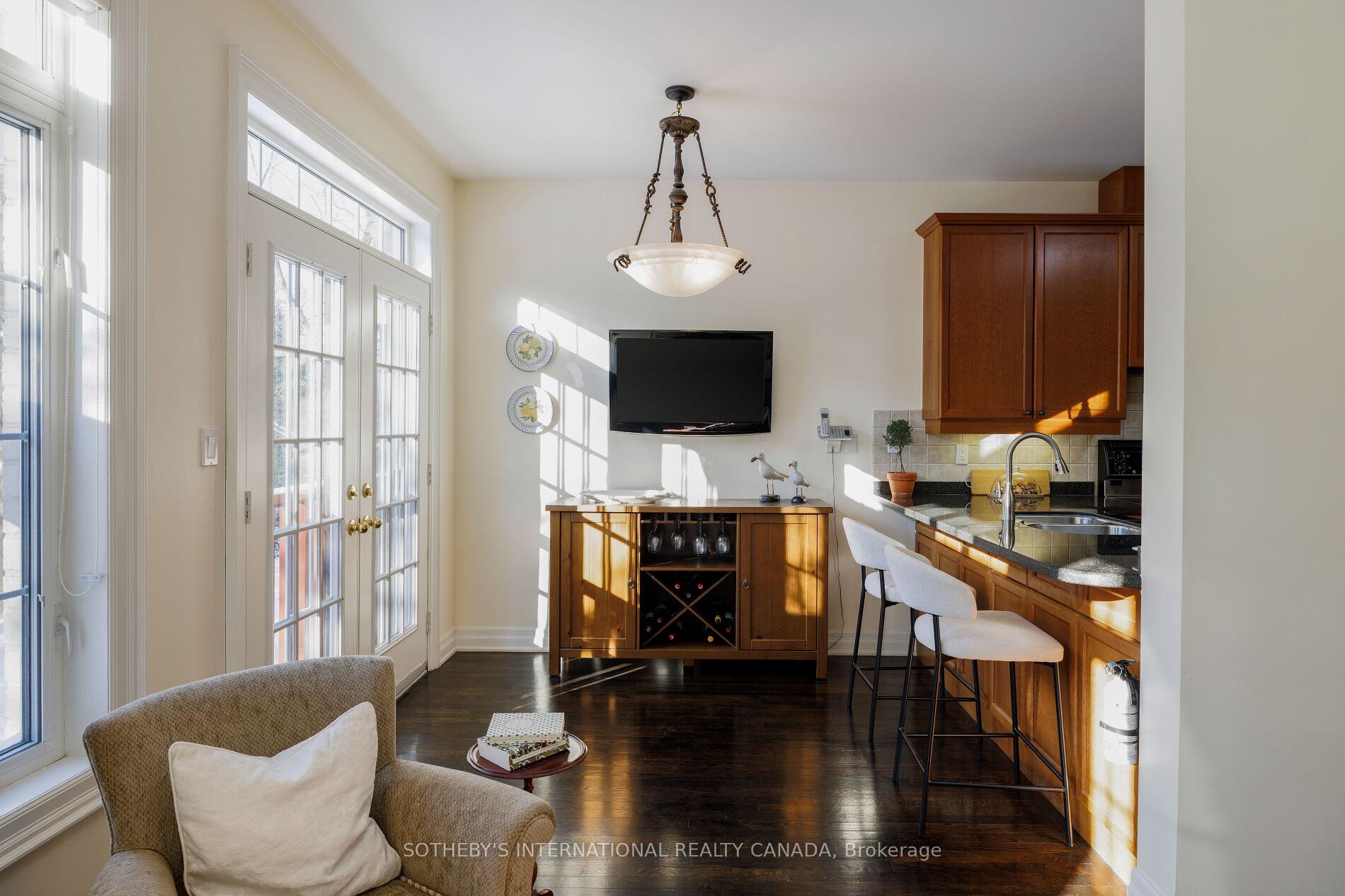 Photo 13 of 463 Crossing Bridge Place, Aurora, Aurora Estates — HOMEH
