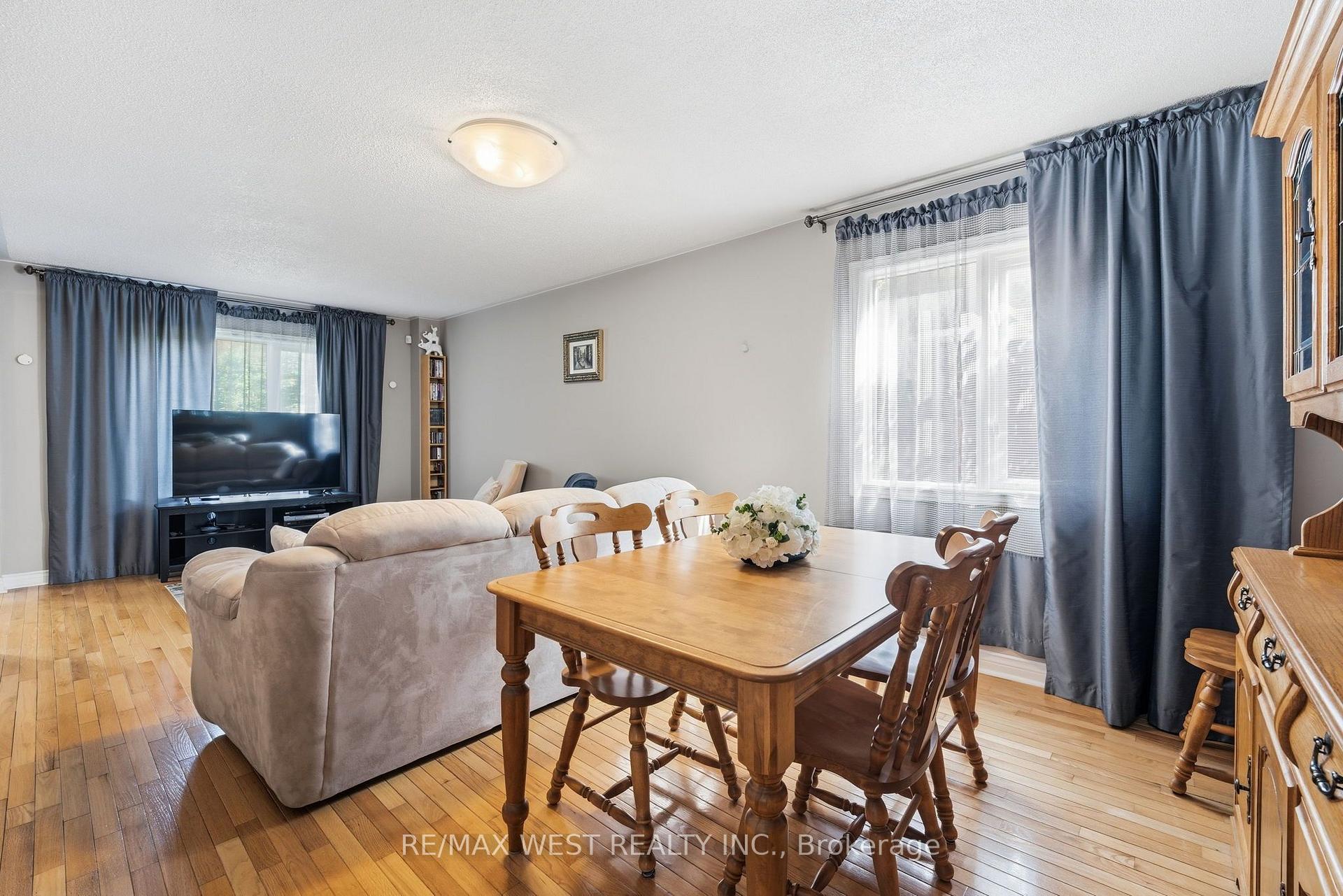 Photo 5 of 149 Deerglen Terrace, Aurora, Aurora Grove — HOMEH