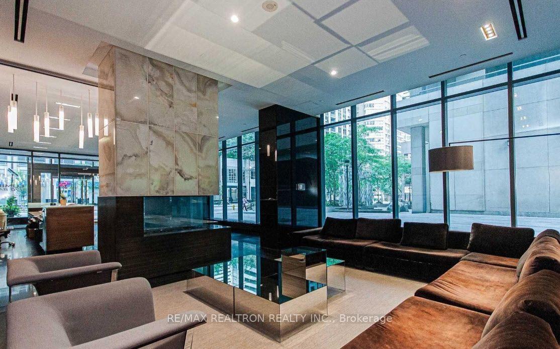Photo 13 of Unit 1402, 770 Bay Street, Toronto, Bay Street Corridor — HOMEH