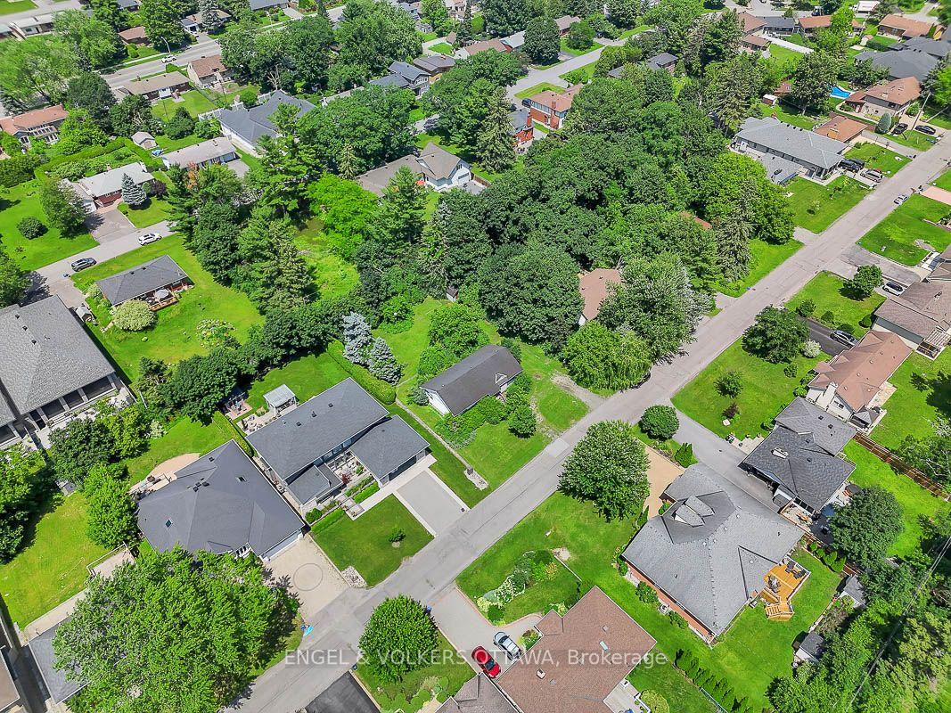 Photo 23 of 91 Palsen Street, Ottawa, Meadowlands/Crestview — HOMEH