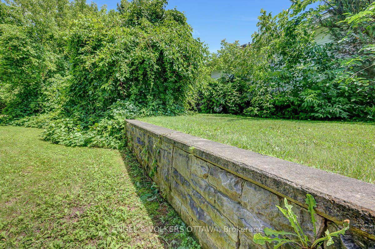 Photo 26 of 91 Palsen Street, Ottawa, Meadowlands/Crestview — HOMEH
