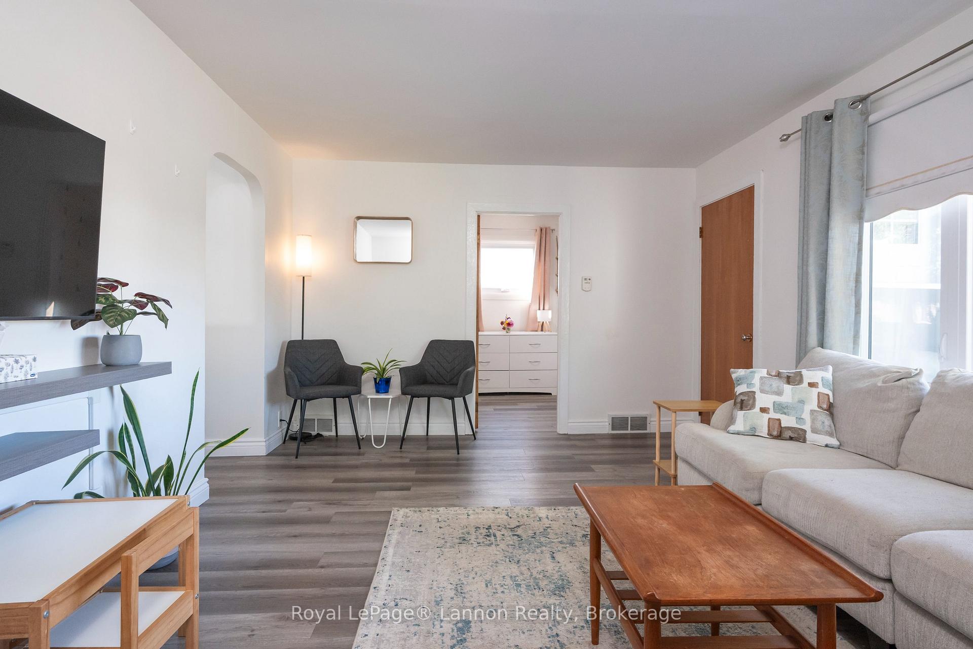 Photo 3 of 1340 Stanley Avenue, Thunder Bay, Westfort — HOMEH