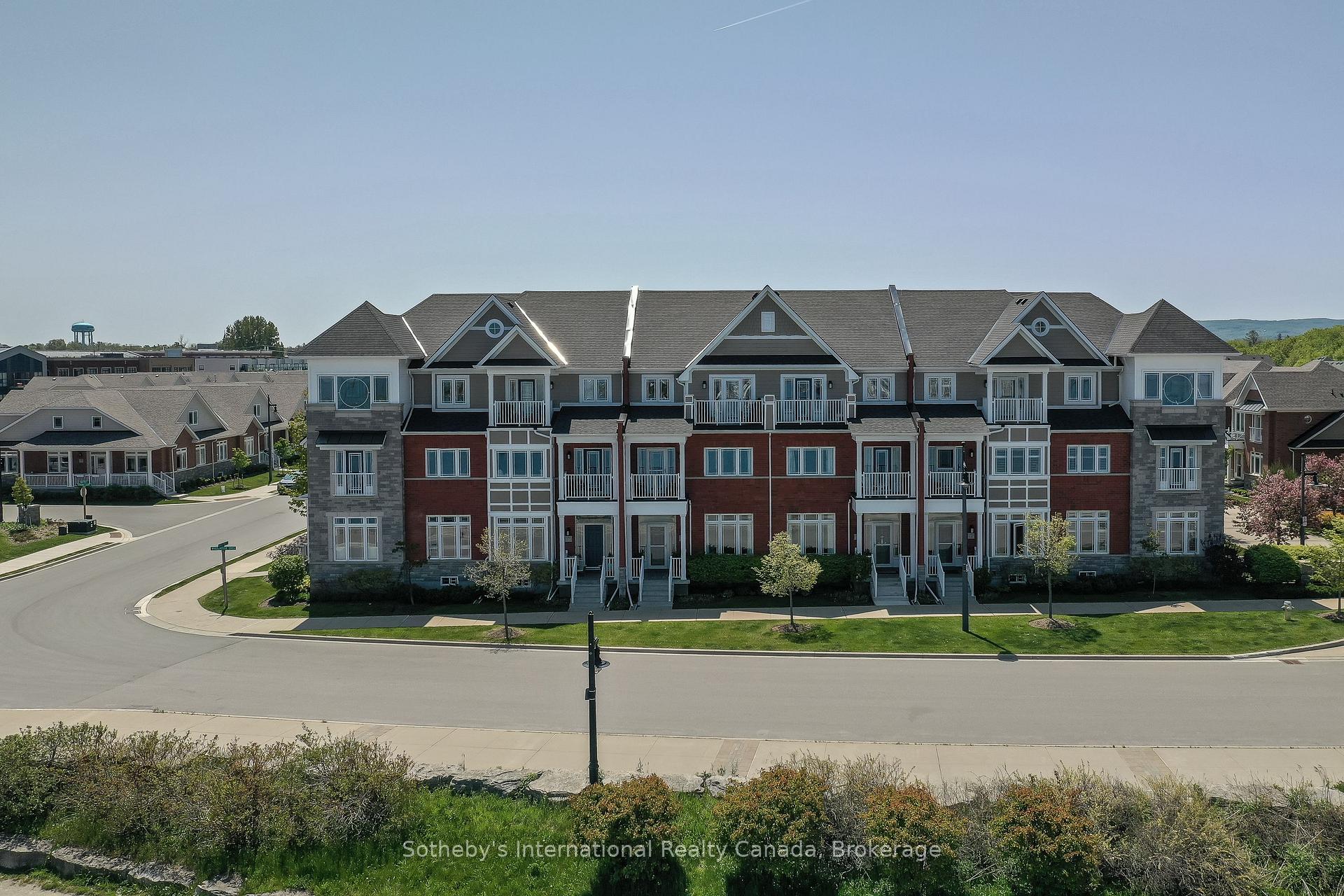 Photo 1 of 12 Wheelhouse Crescent, Collingwood — HOMEH
