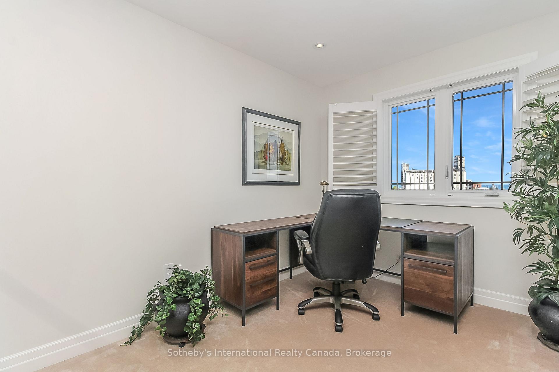 Photo 33 of 12 Wheelhouse Crescent, Collingwood — HOMEH