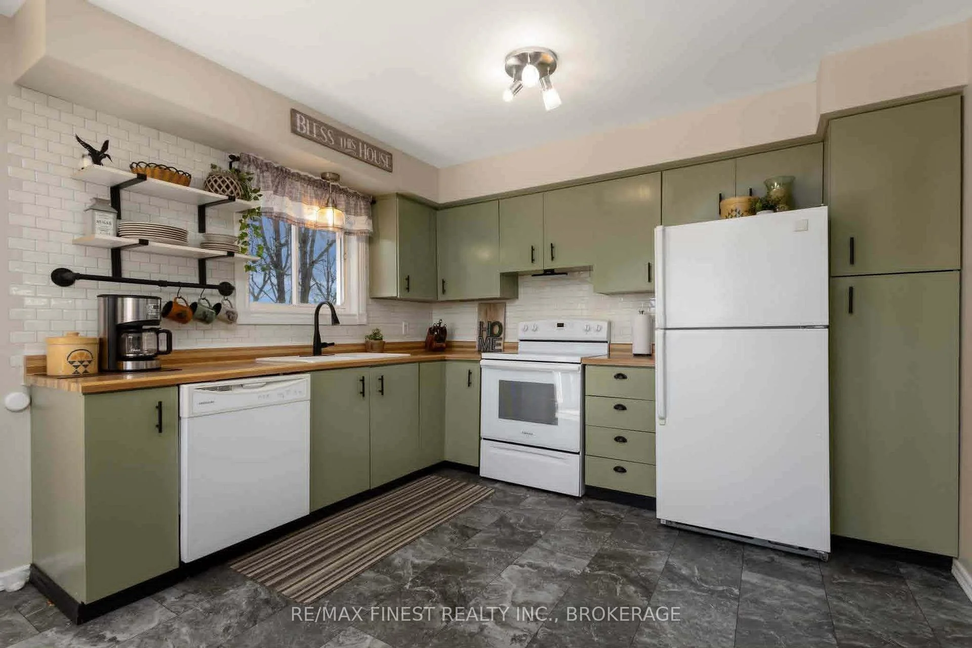 Photo 8 of 1041 Tryon Road, Frontenac, Frontenac Centre — HOMEH