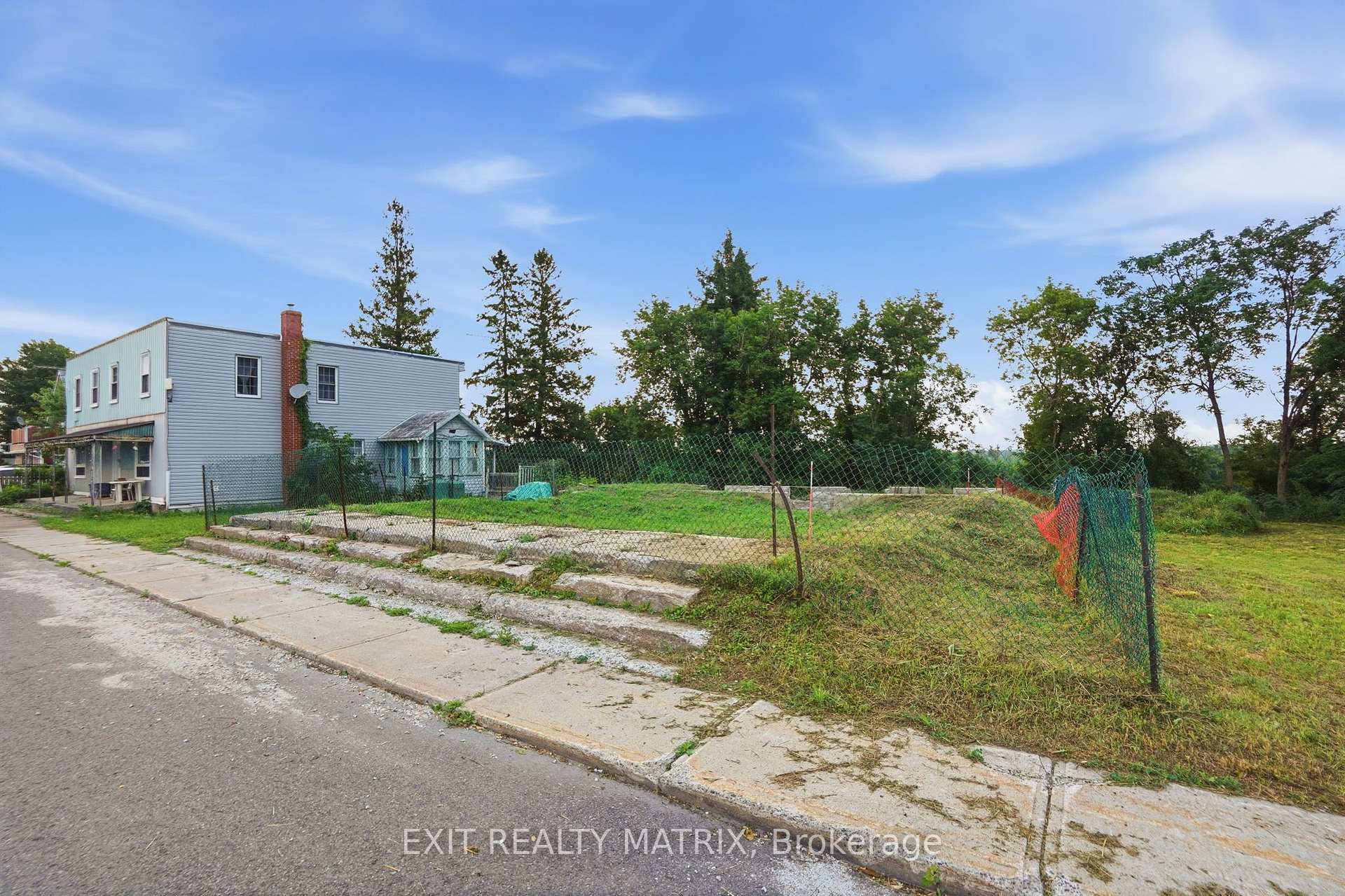 Photo 2 of 21924 Laggan Glenelg Road, North Glengarry, North Glengarry (Lochiel) Twp — HOMEH