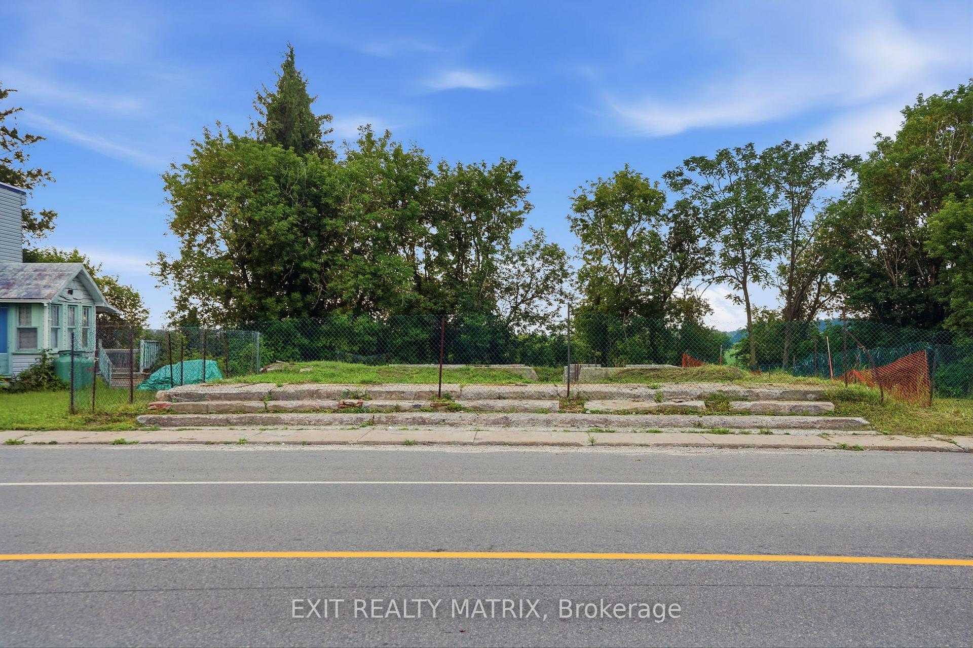 Photo 3 of 21924 Laggan Glenelg Road, North Glengarry, North Glengarry (Lochiel) Twp — HOMEH