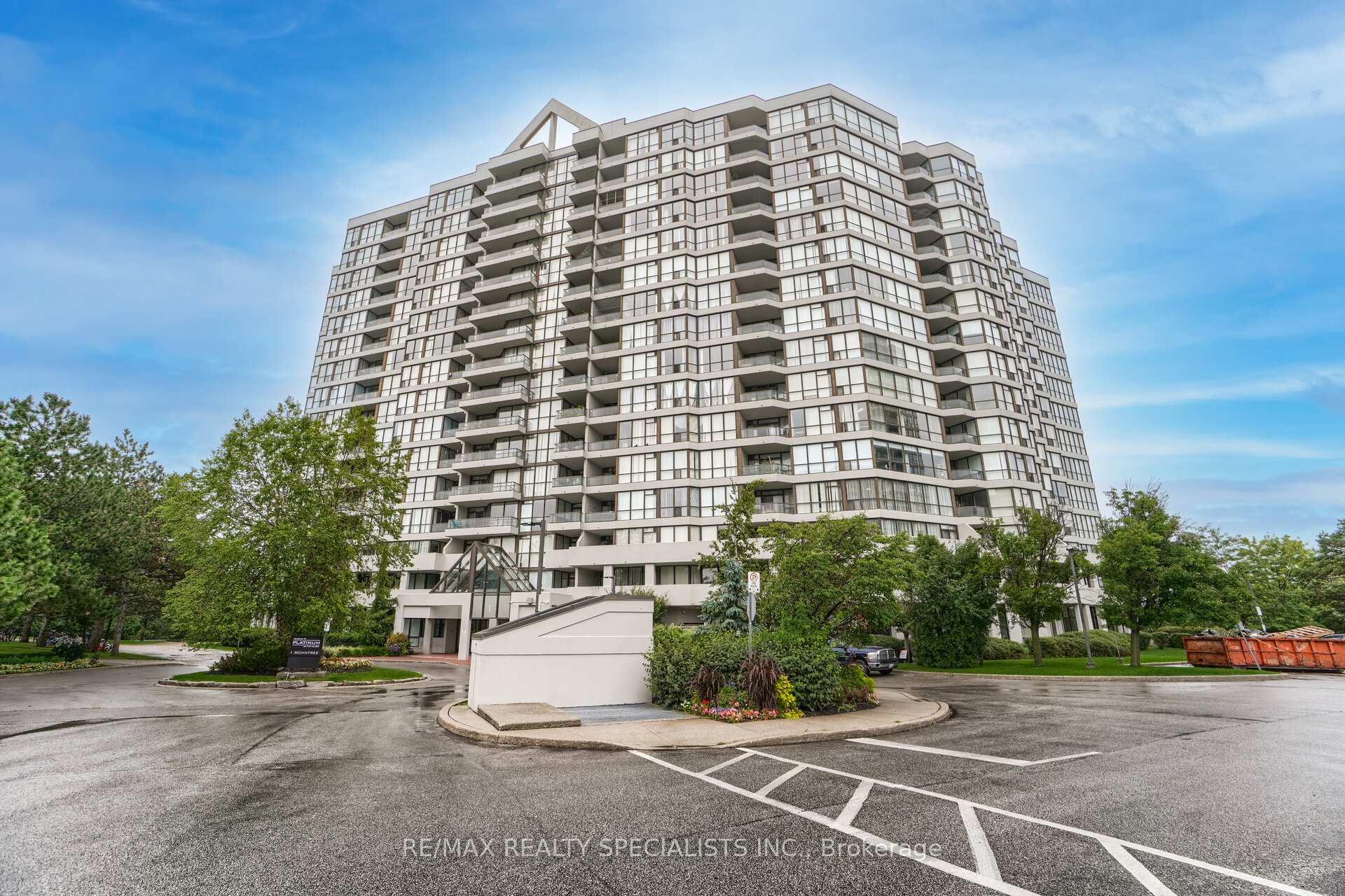 Photo 1 of Unit 708, 1 Rowntree Drive, Etobicoke, Mount Olive-Silverstone-Jamestown — HOMEH