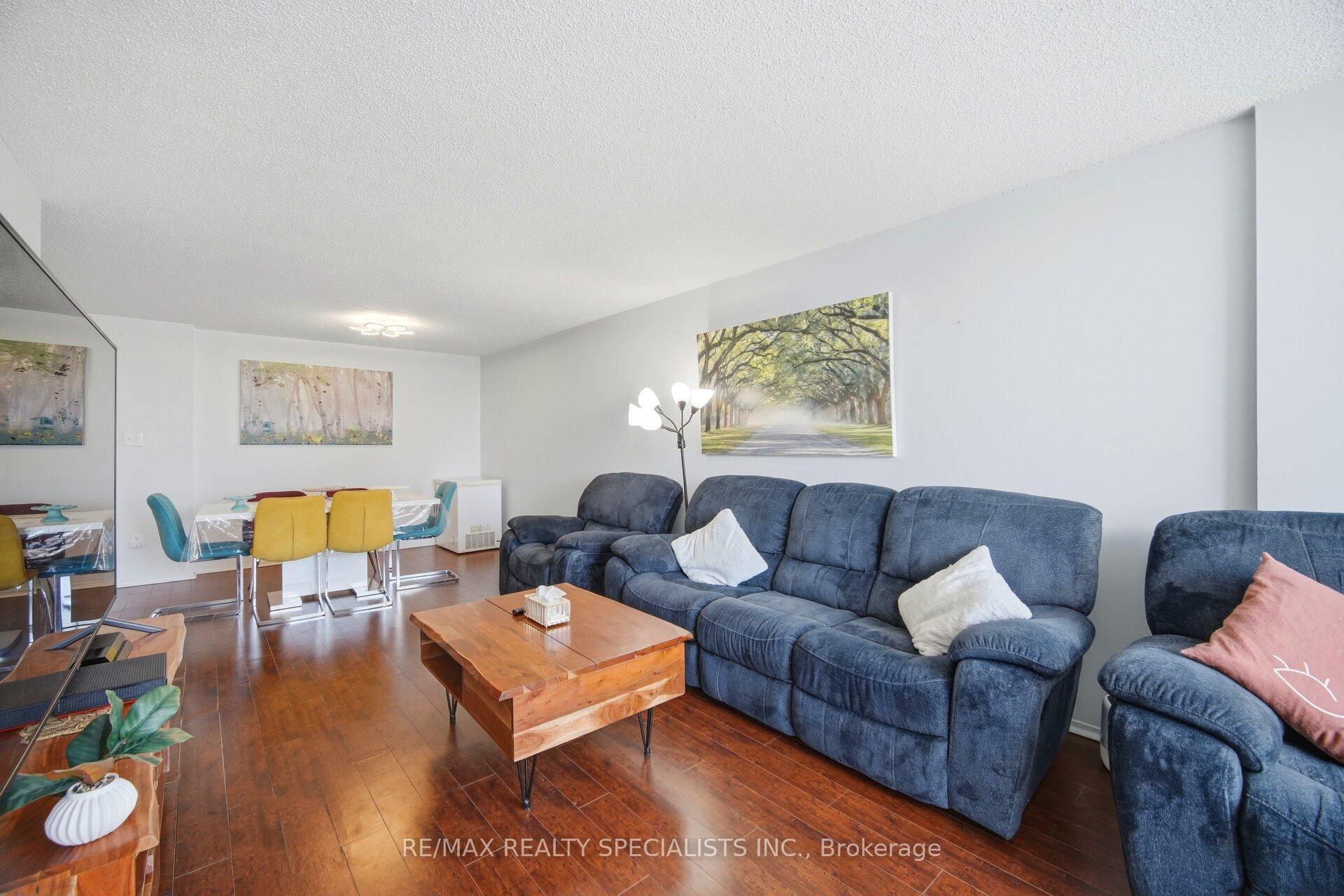 Photo 11 of Unit 708, 1 Rowntree Drive, Etobicoke, Mount Olive-Silverstone-Jamestown — HOMEH