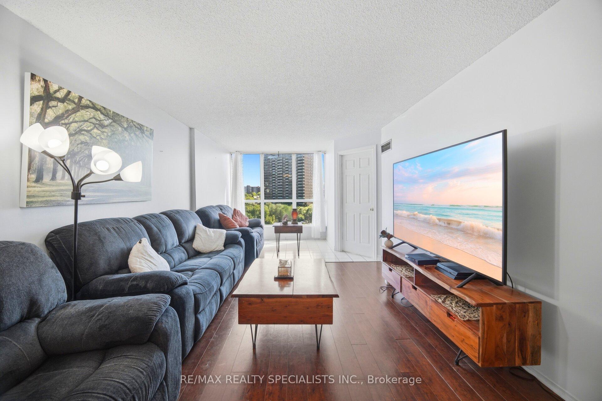 Photo 12 of Unit 708, 1 Rowntree Drive, Etobicoke, Mount Olive-Silverstone-Jamestown — HOMEH
