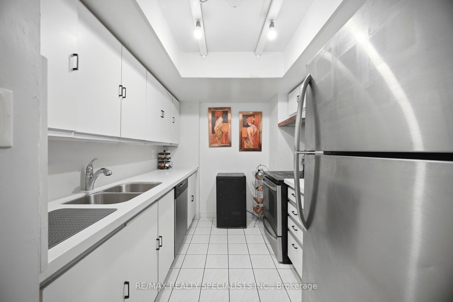 Photo 15 of Unit 708, 1 Rowntree Drive, Etobicoke, Mount Olive-Silverstone-Jamestown — HOMEH