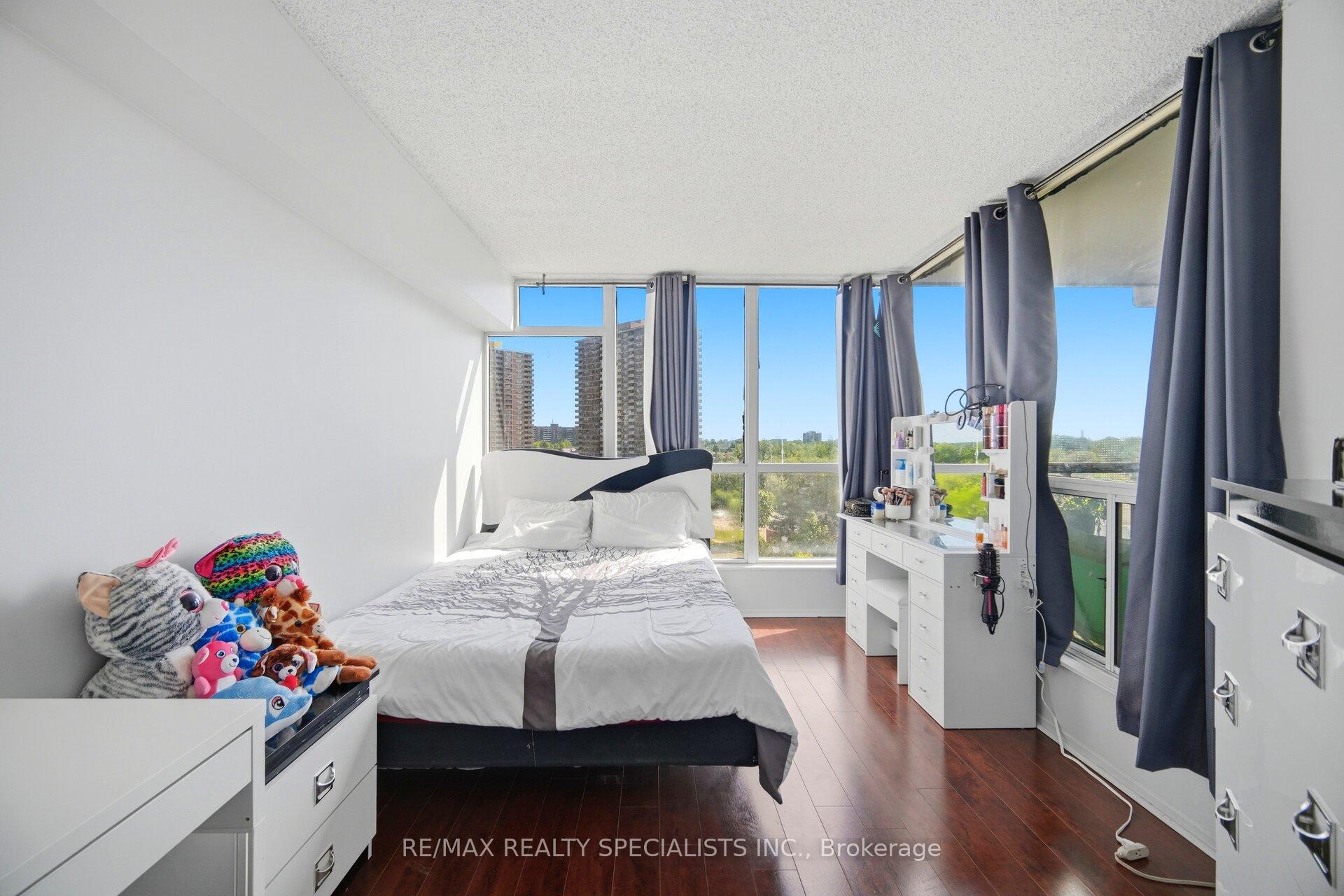 Photo 25 of Unit 708, 1 Rowntree Drive, Etobicoke, Mount Olive-Silverstone-Jamestown — HOMEH