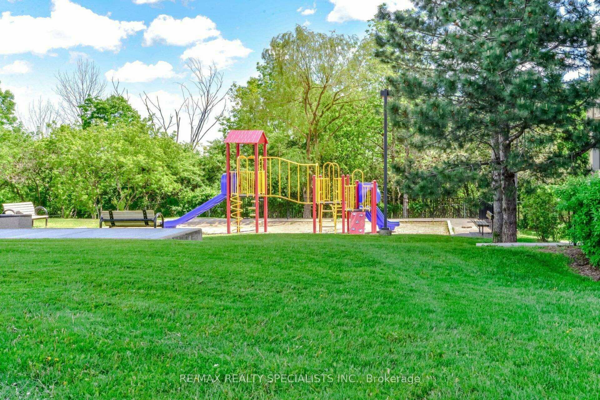 Photo 40 of Unit 708, 1 Rowntree Drive, Etobicoke, Mount Olive-Silverstone-Jamestown — HOMEH