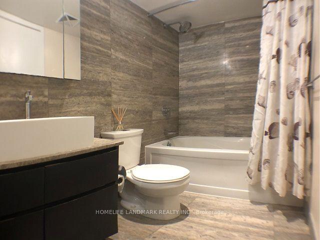Photo 13 of Unit 1609, 15 Iceboat Terrace, Toronto, Waterfront Communities — HOMEH