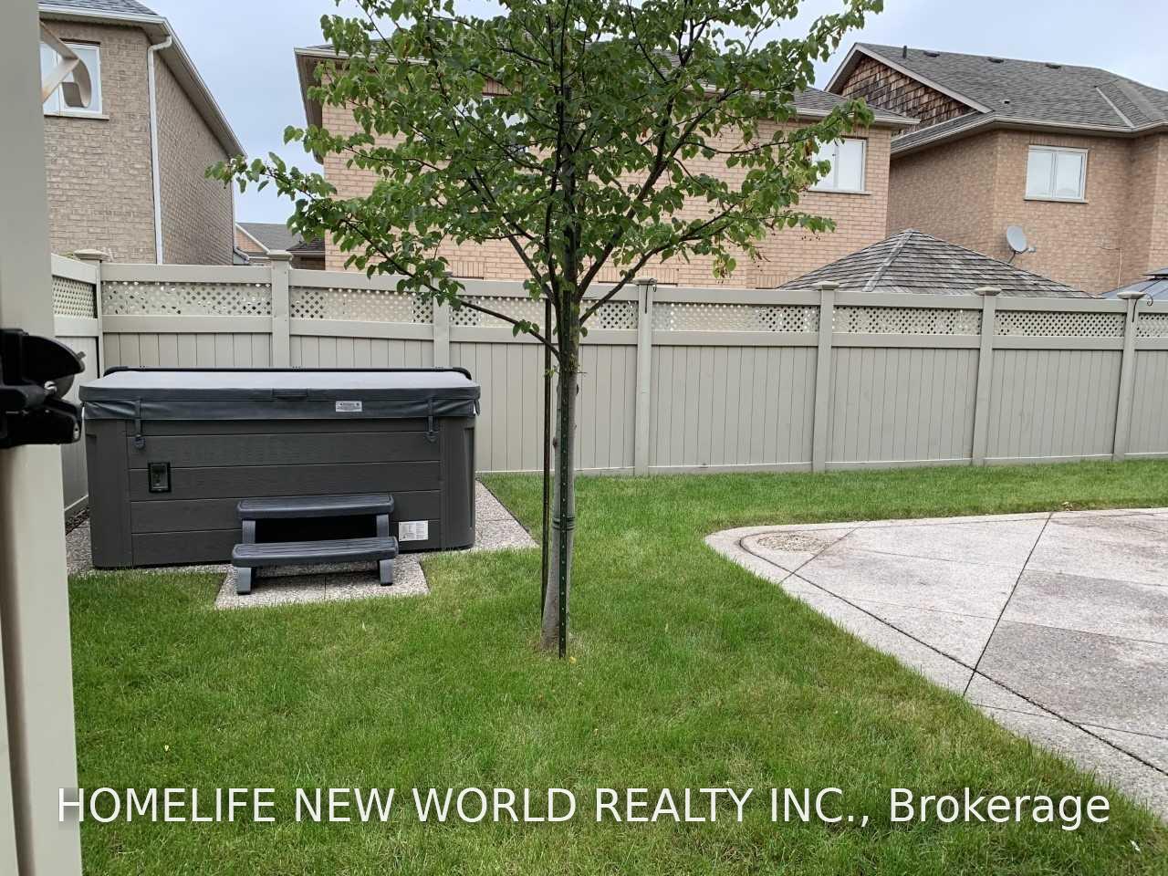 Photo 53 of 118 Glenmeadow Crescent, Hamilton, Winona Park — HOMEH