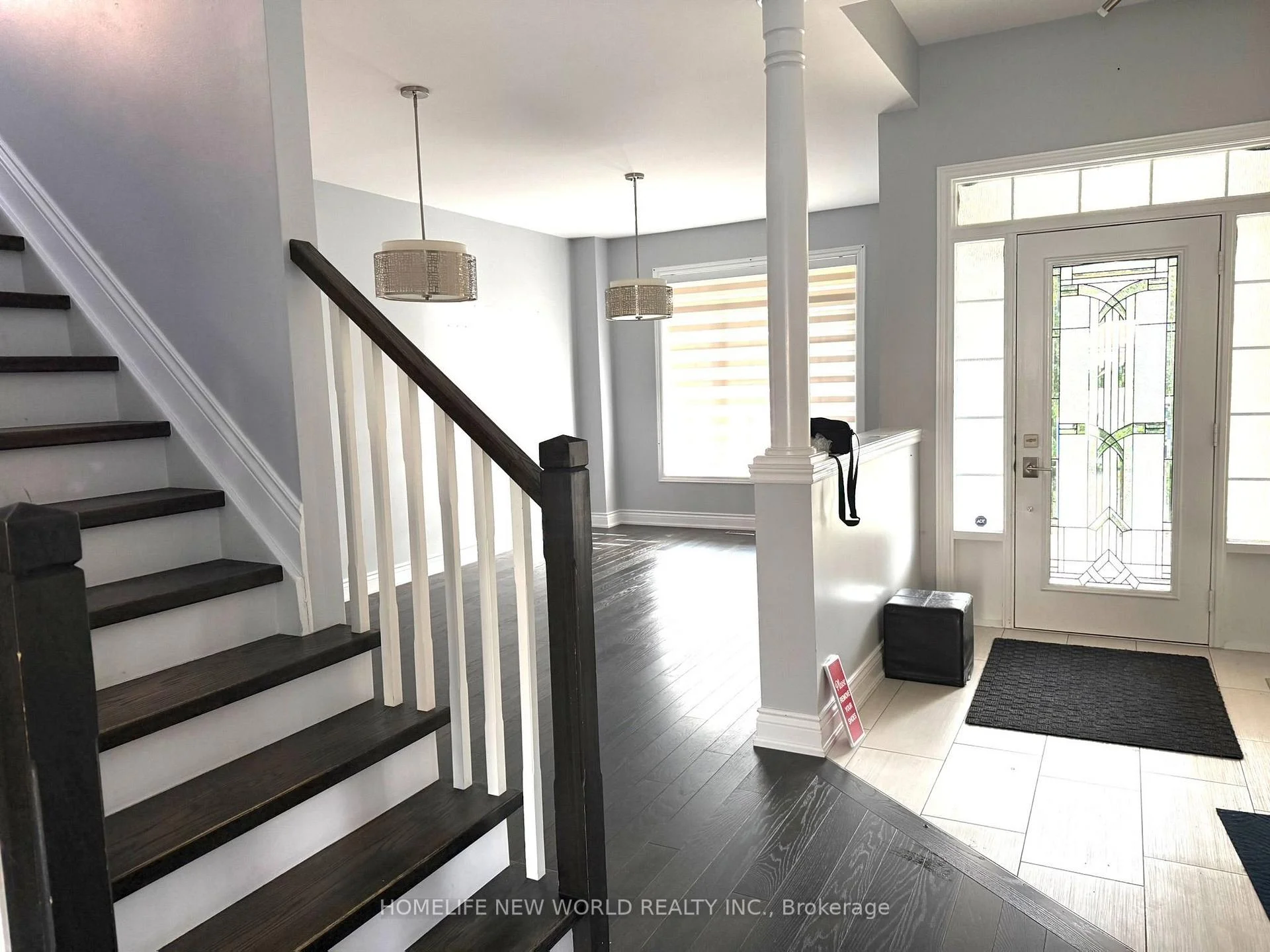 Photo 14 of 118 Glenmeadow Crescent, Hamilton, Winona Park — HOMEH
