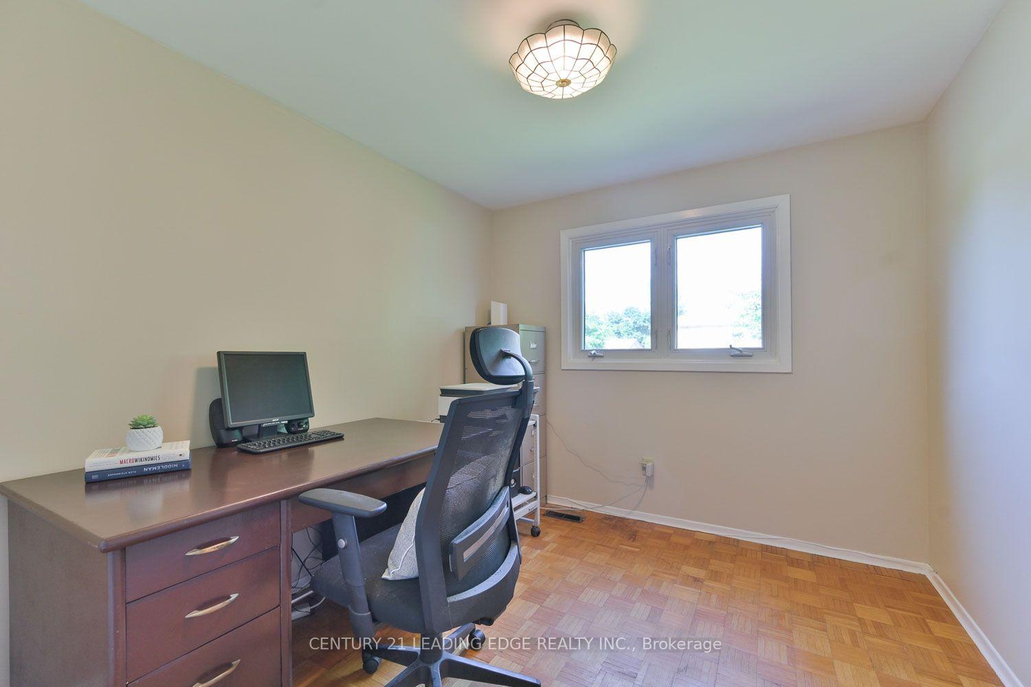 Photo 24 of 15 Sir Gawaine Place, Markham, Markham Village — HOMEH