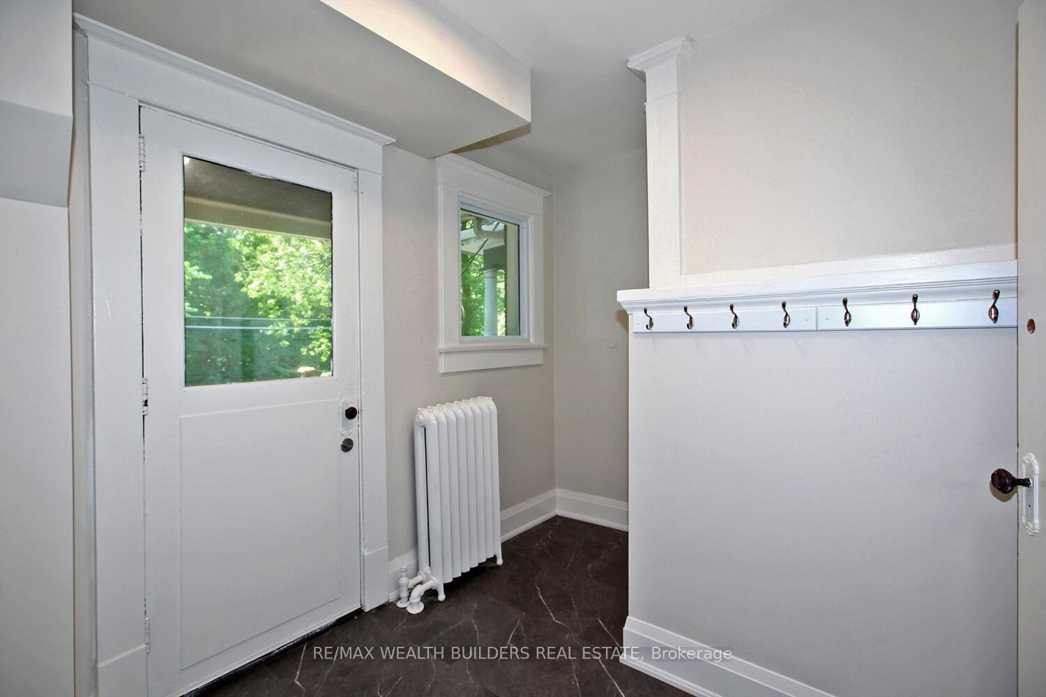 Photo 1 of Unit B, 163 Parkside Drive, Toronto, Roncesvalles — HOMEH