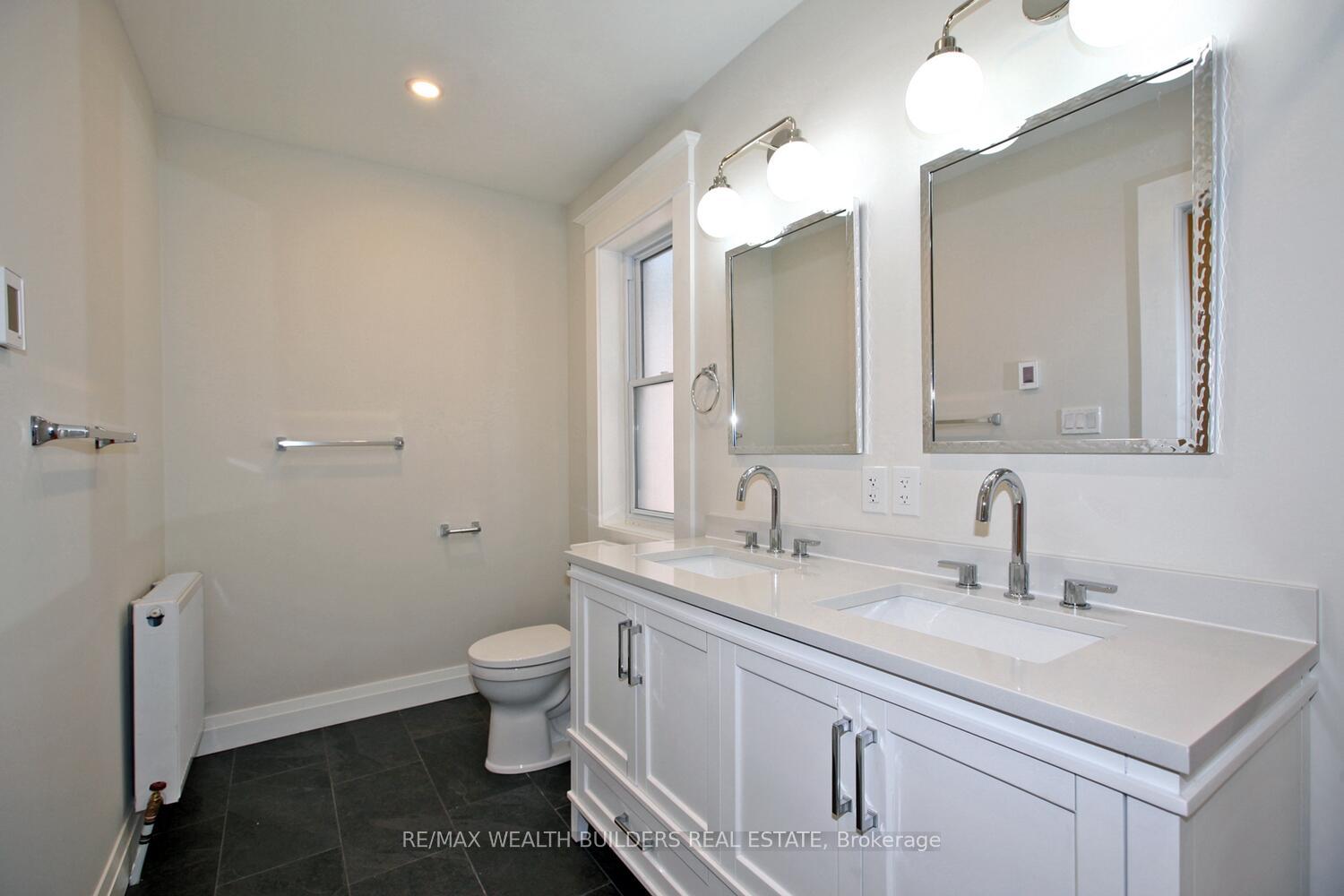 Photo 7 of Unit B, 163 Parkside Drive, Toronto, Roncesvalles — HOMEH