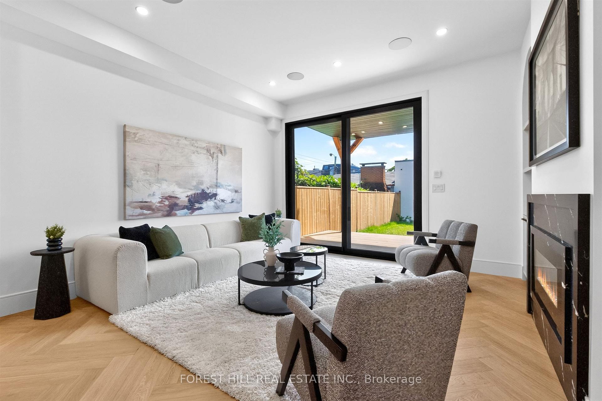 Photo 12 of 21 Foxley Street, Toronto, Trinity-Bellwoods — HOMEH