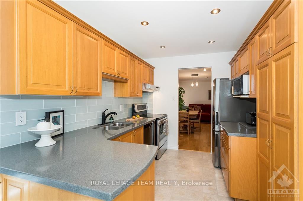 Photo 9 of 158 Mccurdy Drive, Ottawa, Kanata - Katimavik — HOMEH