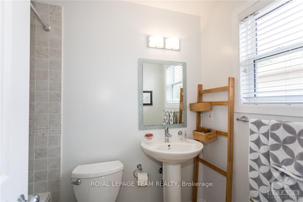 Photo 22 of 158 Mccurdy Drive, Ottawa, Kanata - Katimavik — HOMEH