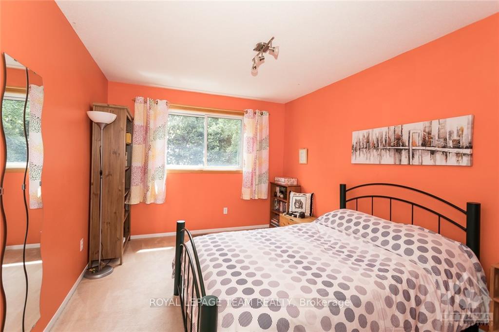 Photo 23 of 158 Mccurdy Drive, Ottawa, Kanata - Katimavik — HOMEH
