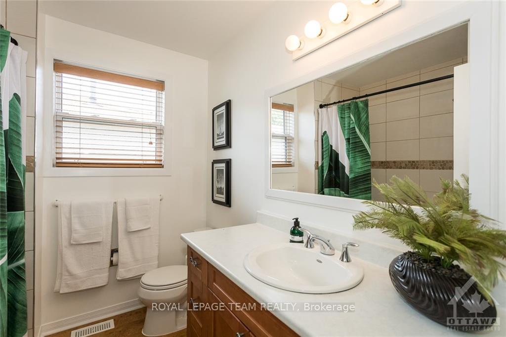 Photo 25 of 158 Mccurdy Drive, Ottawa, Kanata - Katimavik — HOMEH