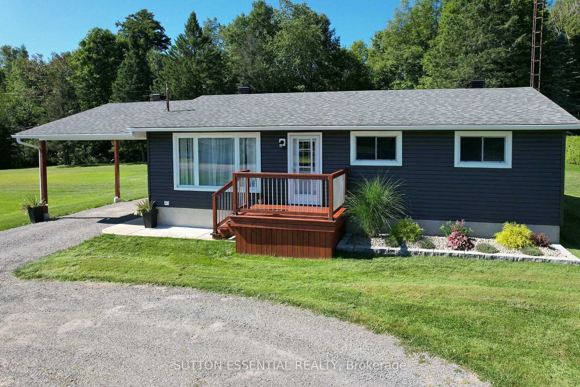 Photo 1 of 6174 County Rd 15, Augusta, Augusta Twp — HOMEH