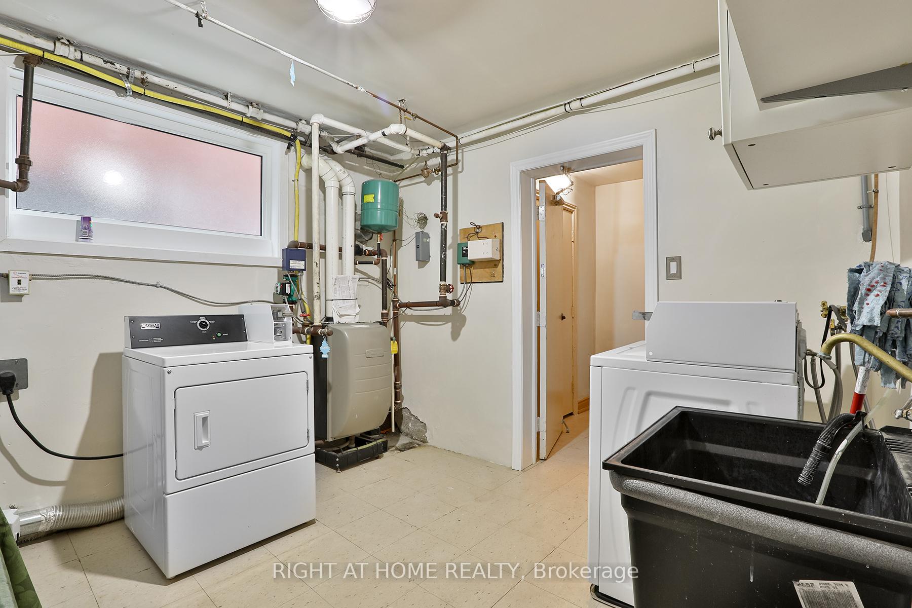Photo 27 of 35 Fifteenth Street, Etobicoke, New Toronto — HOMEH
