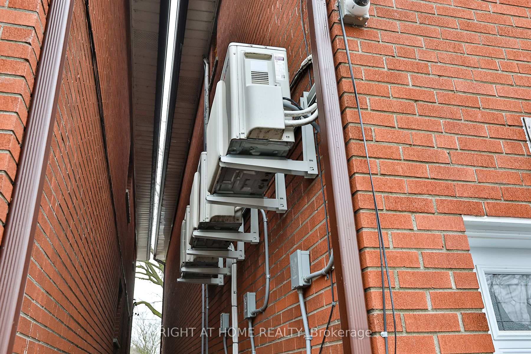 Photo 32 of 35 Fifteenth Street, Etobicoke, New Toronto — HOMEH