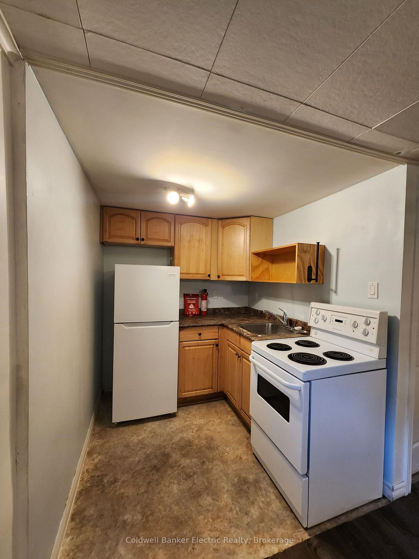 Photo 7 of 443 Armour Road, Peterborough, Ashburnham Ward 4 — HOMEH