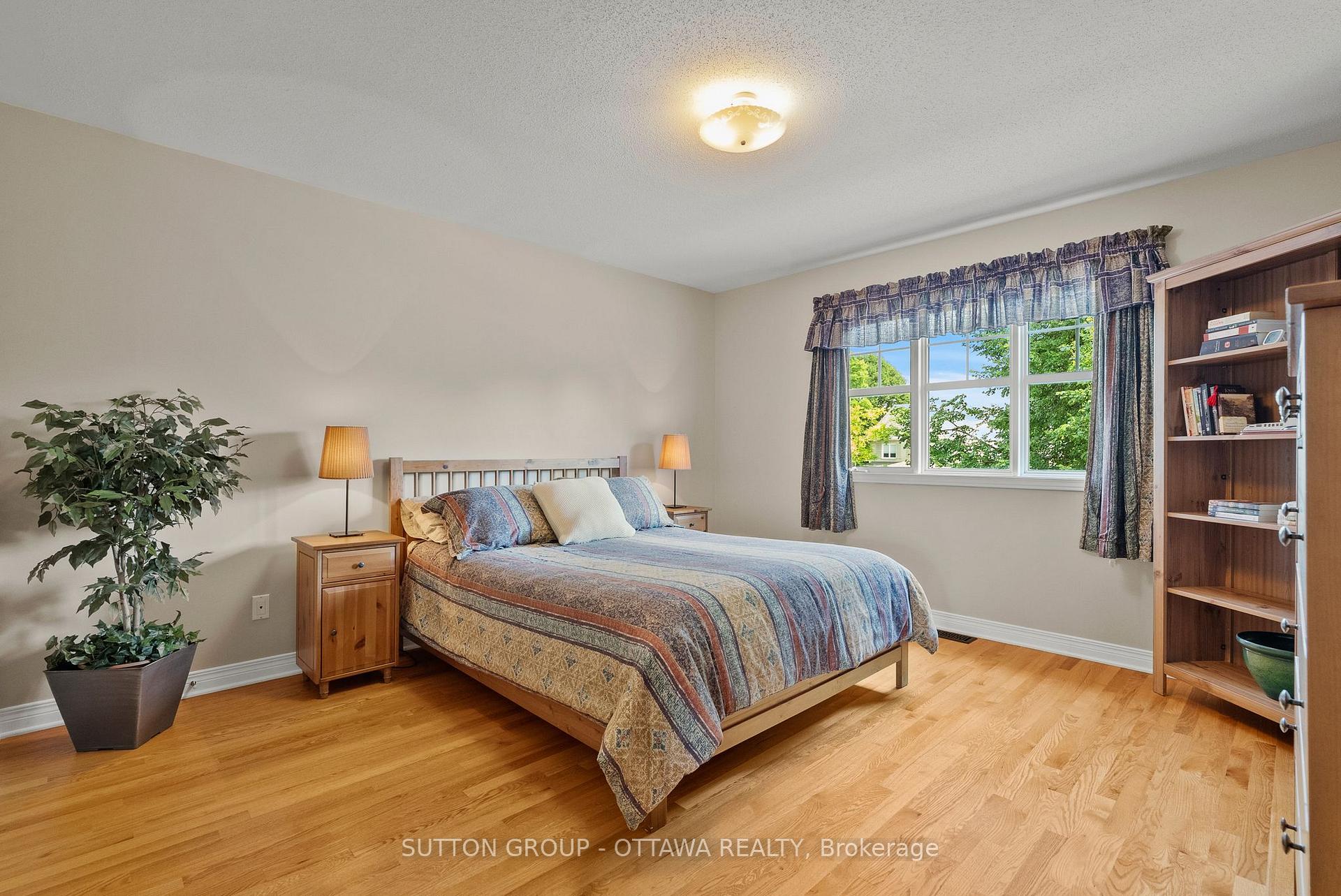 Photo 33 of 21 Avonmore Crescent, Ottawa, Barrhaven East — HOMEH