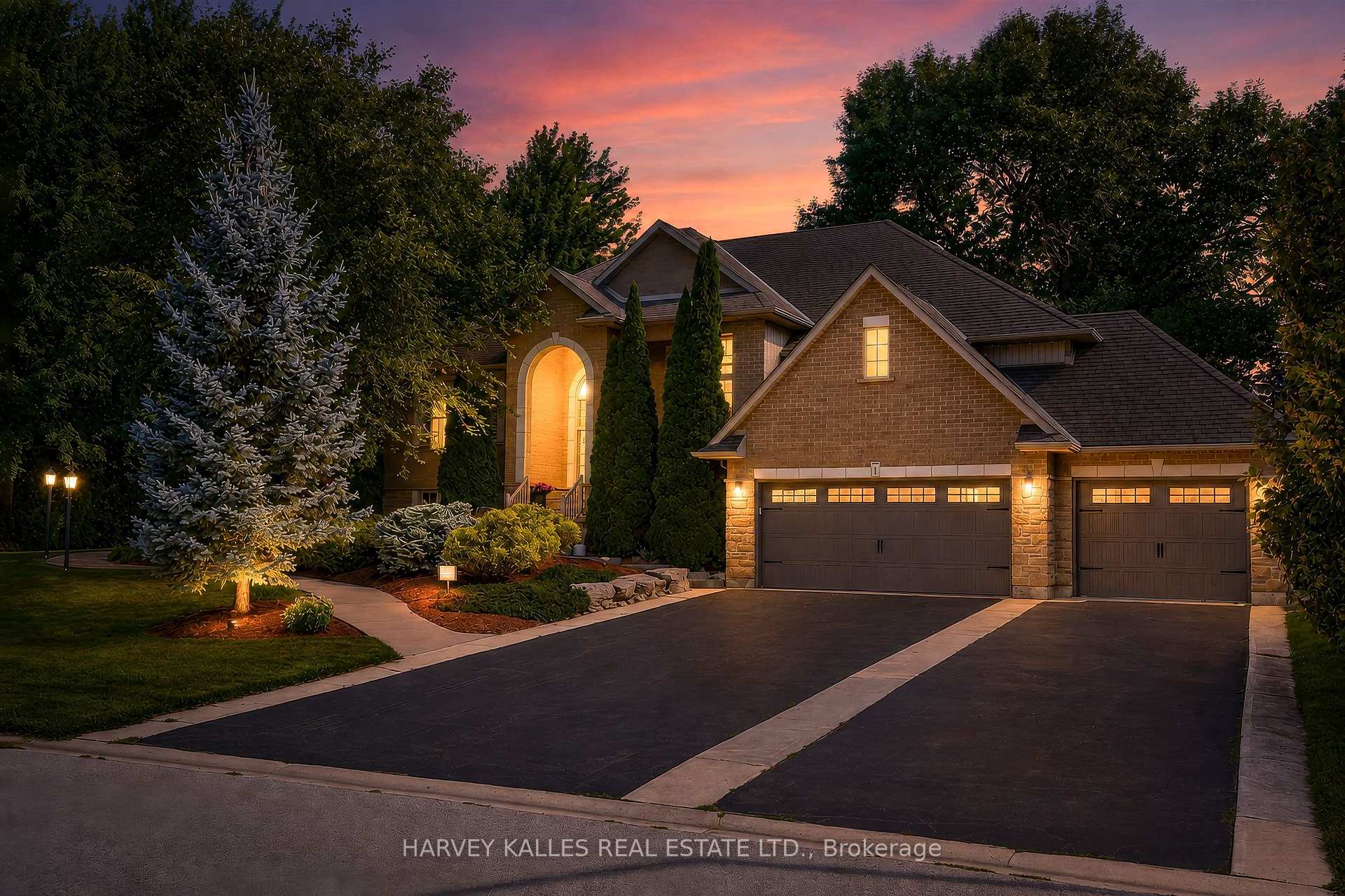 Photo 3 of 1 Franks Lane, Brantford, Oakhill Dr — HOMEH