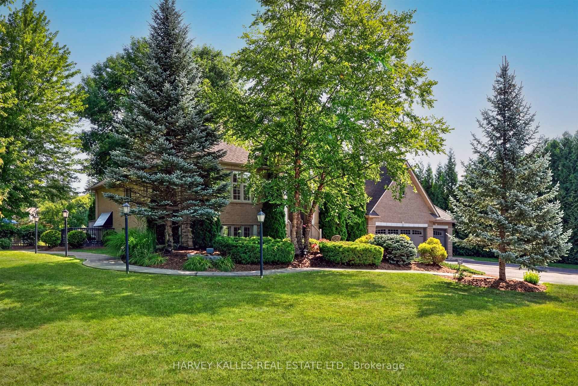 Photo 4 of 1 Franks Lane, Brantford, Oakhill Dr — HOMEH