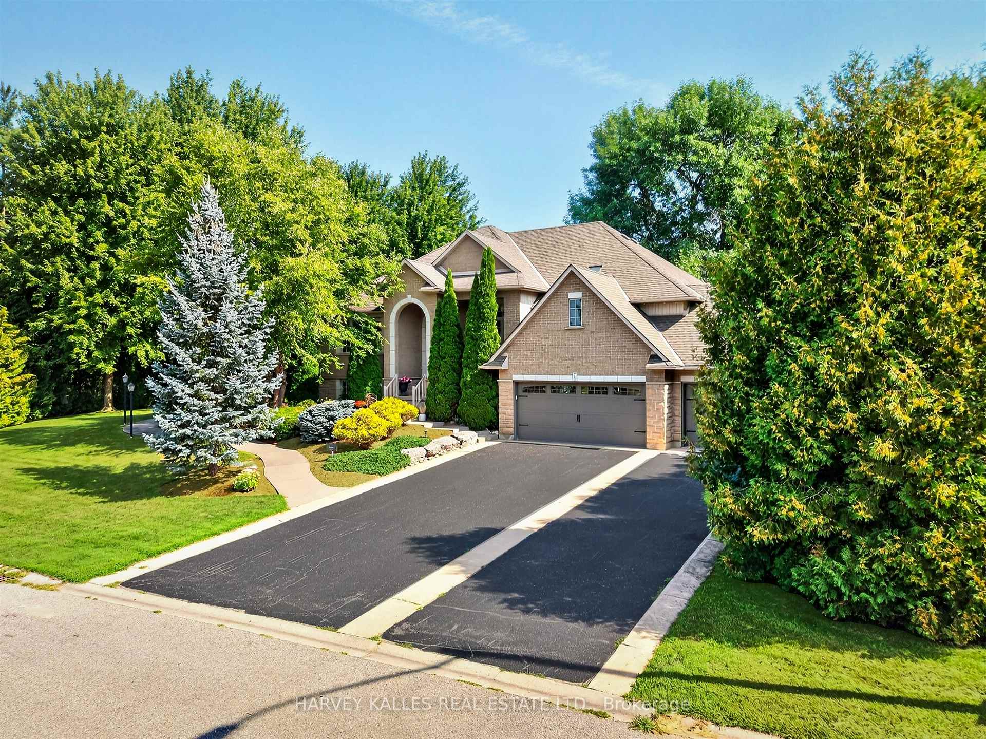Photo 5 of 1 Franks Lane, Brantford, Oakhill Dr — HOMEH