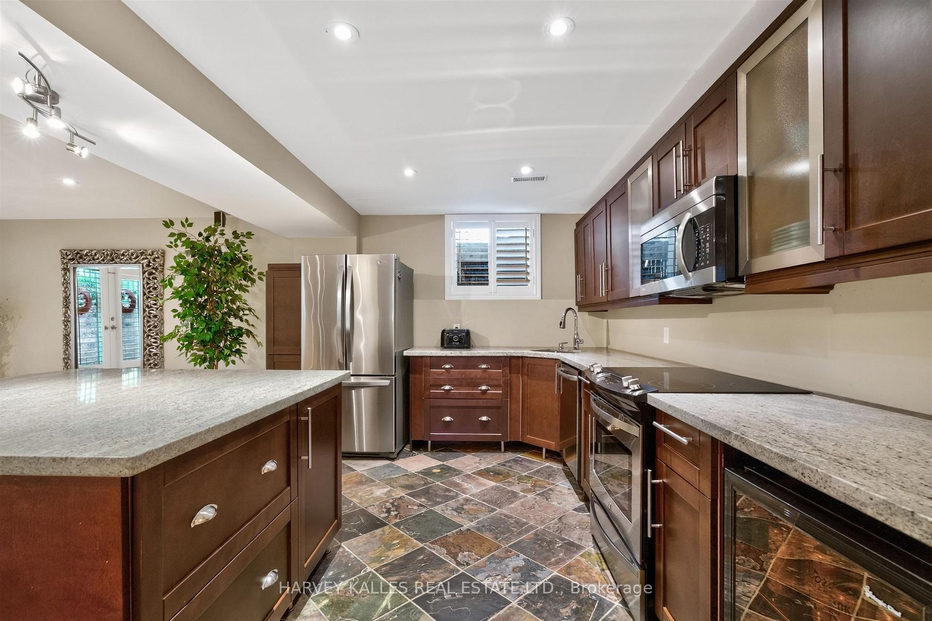 Photo 30 of 1 Franks Lane, Brantford, Oakhill Dr — HOMEH