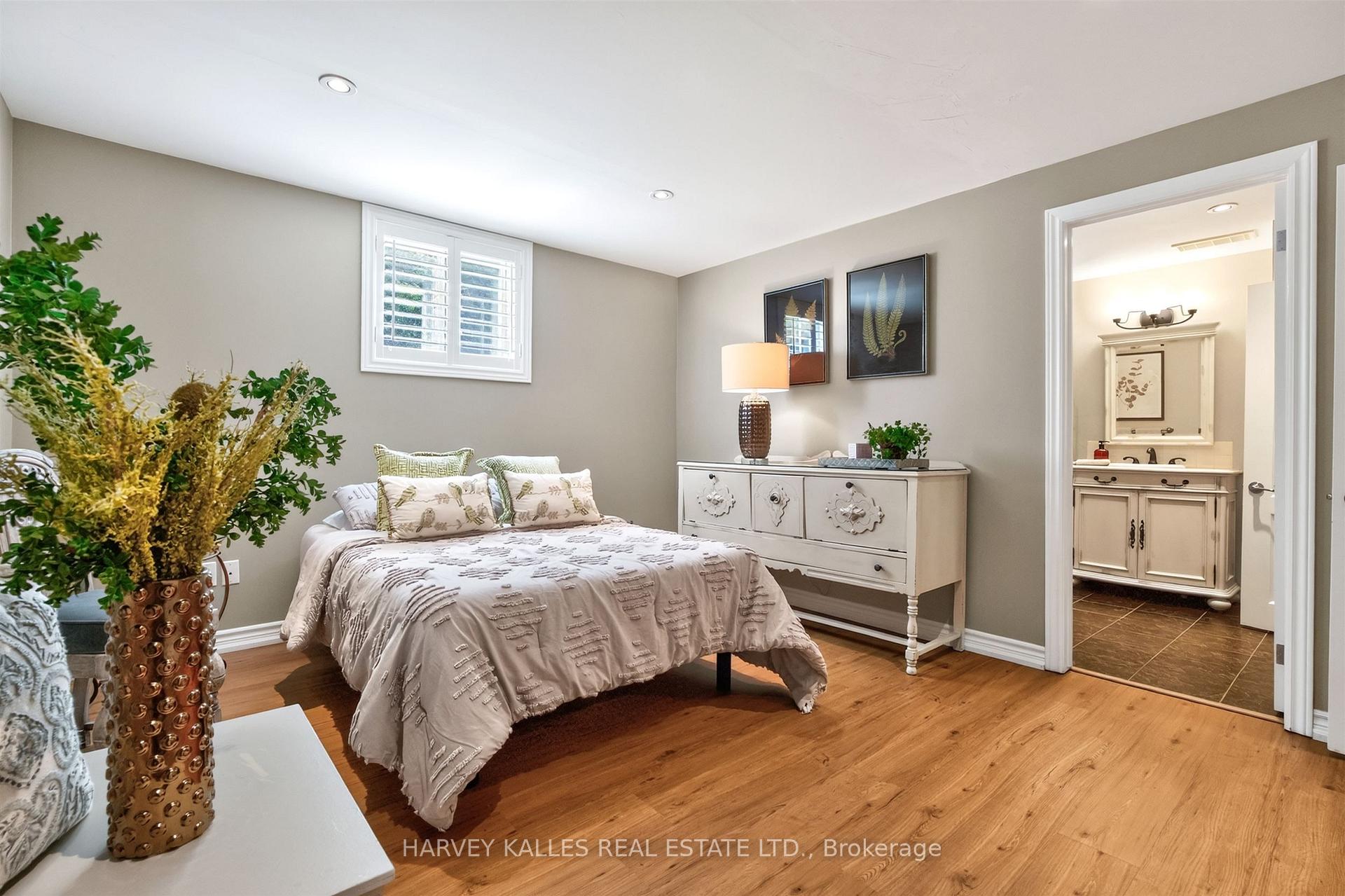 Photo 35 of 1 Franks Lane, Brantford, Oakhill Dr — HOMEH