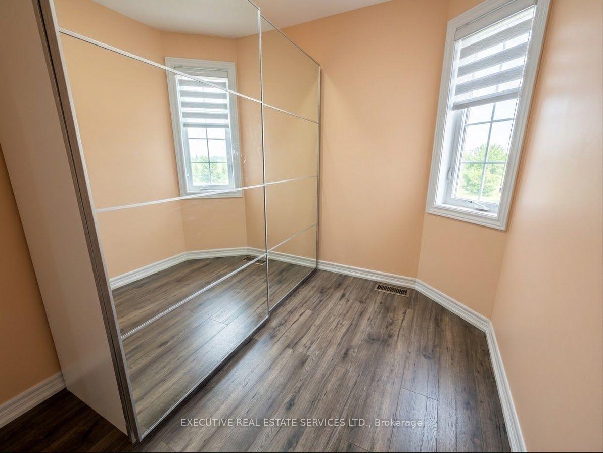 Photo 15 of 118 Turquoise Crescent, Brampton, Bram East — HOMEH