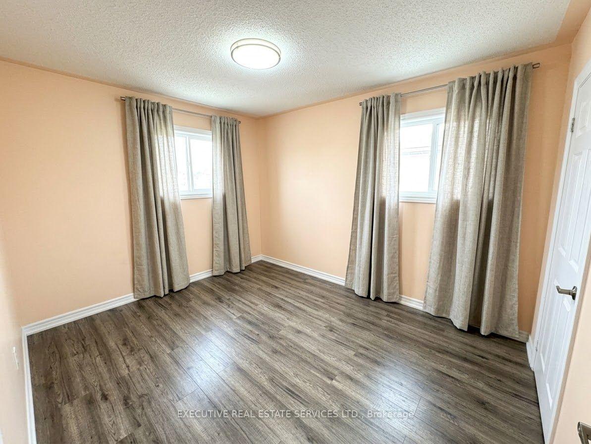 Photo 17 of 118 Turquoise Crescent, Brampton, Bram East — HOMEH