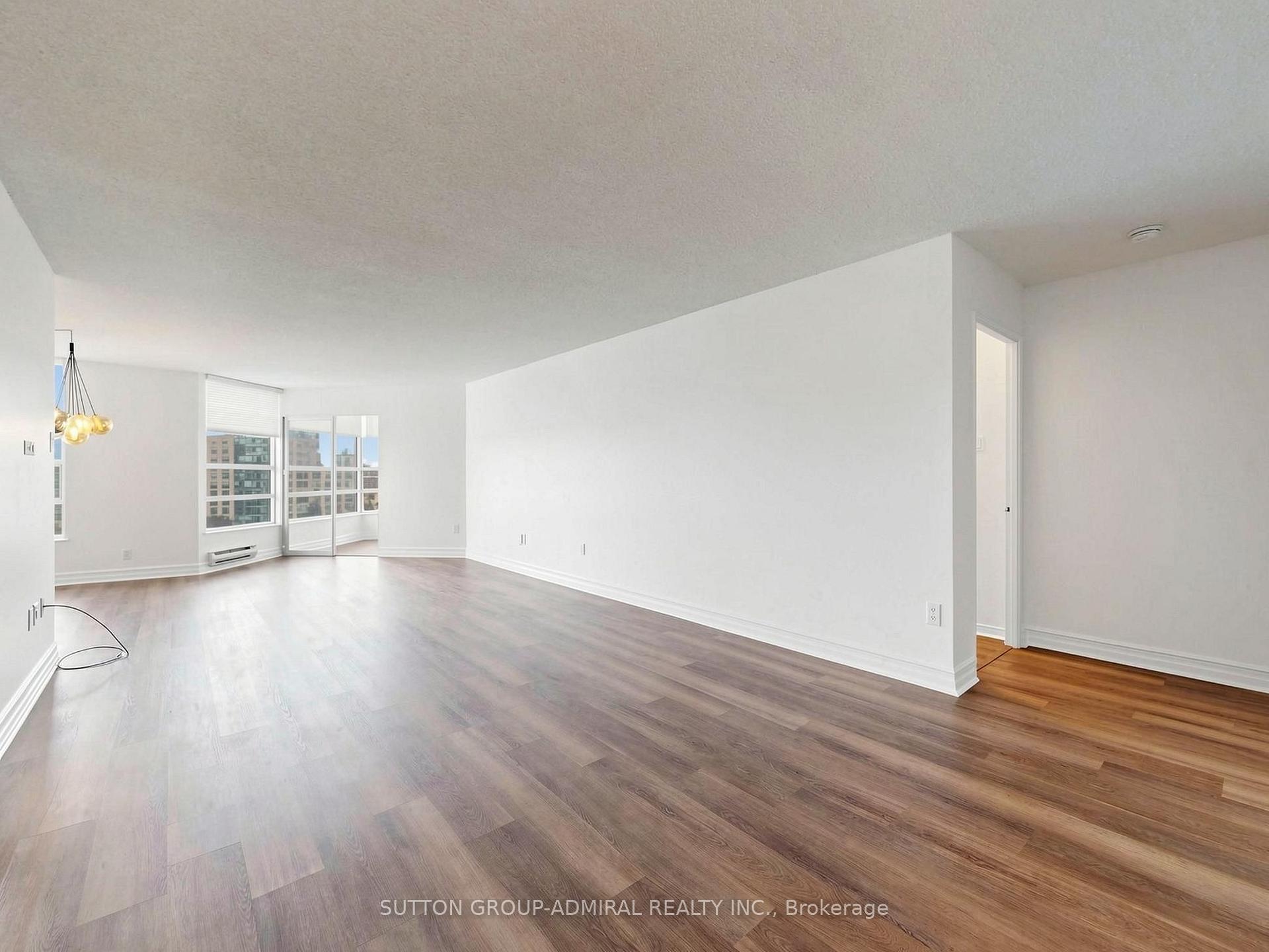 Photo 4 of Unit 910, 7905 Bayview Avenue, Markham, Aileen-Willowbrook — HOMEH