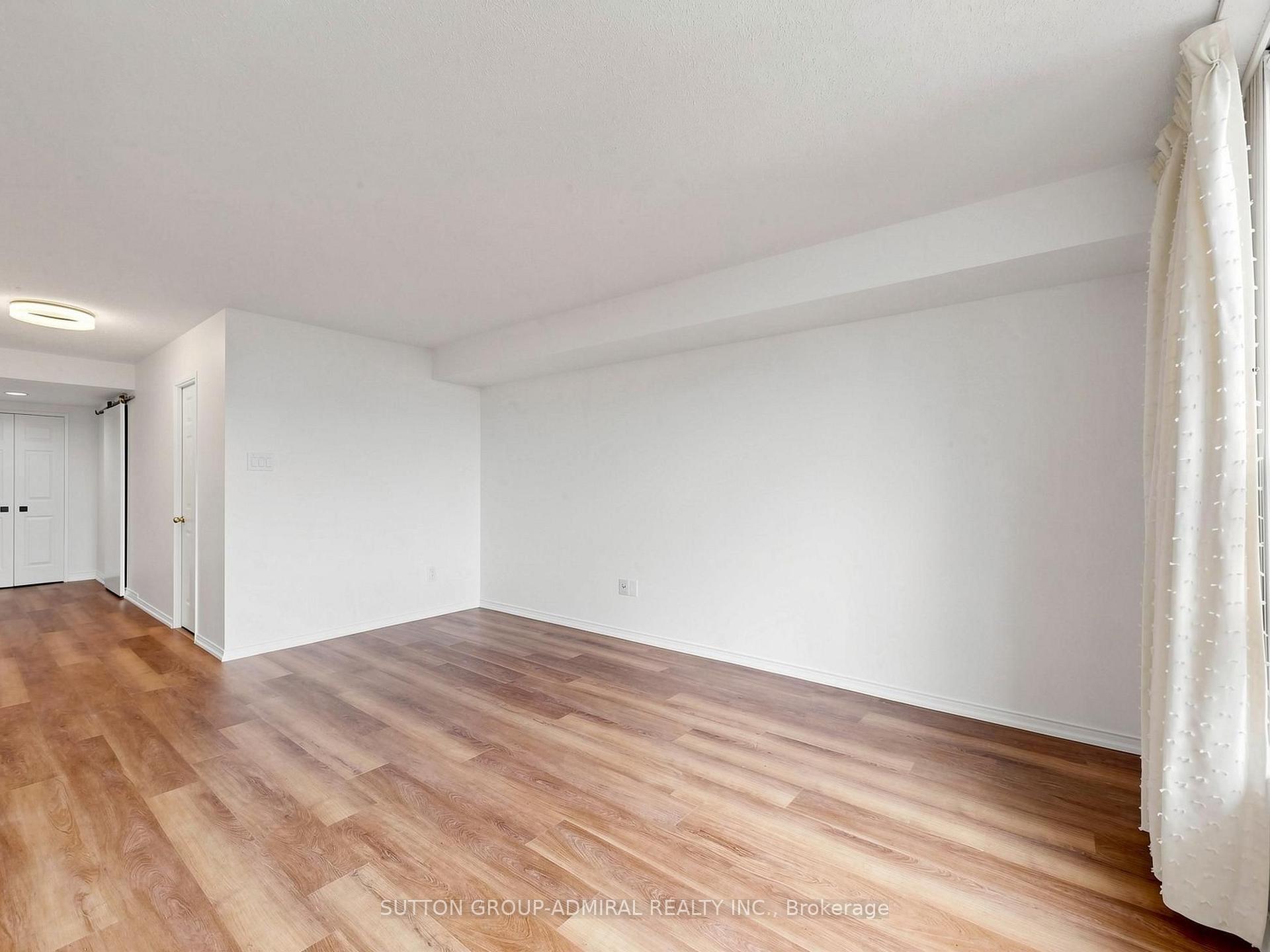 Photo 21 of Unit 910, 7905 Bayview Avenue, Markham, Aileen-Willowbrook — HOMEH