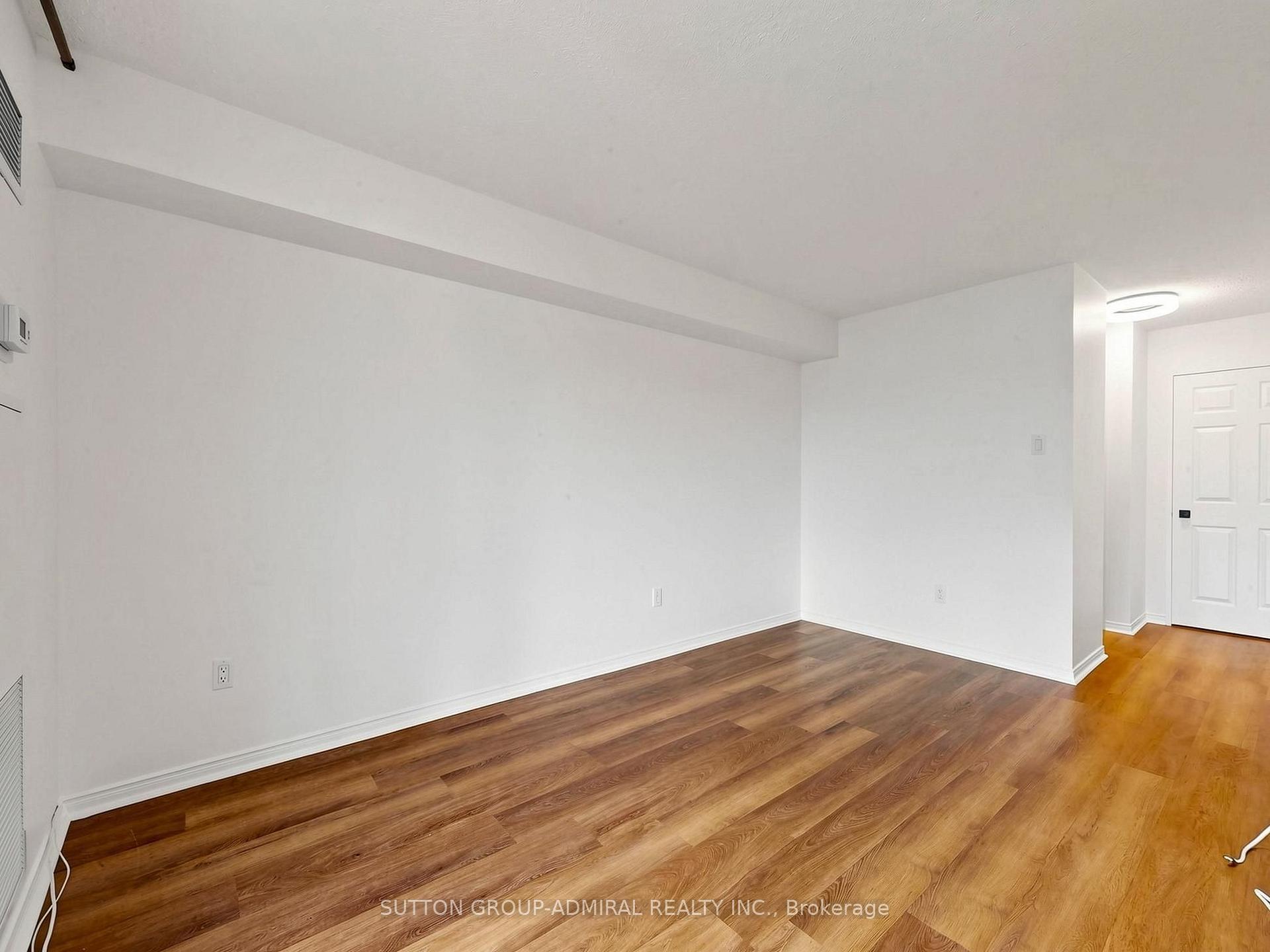 Photo 30 of Unit 910, 7905 Bayview Avenue, Markham, Aileen-Willowbrook — HOMEH